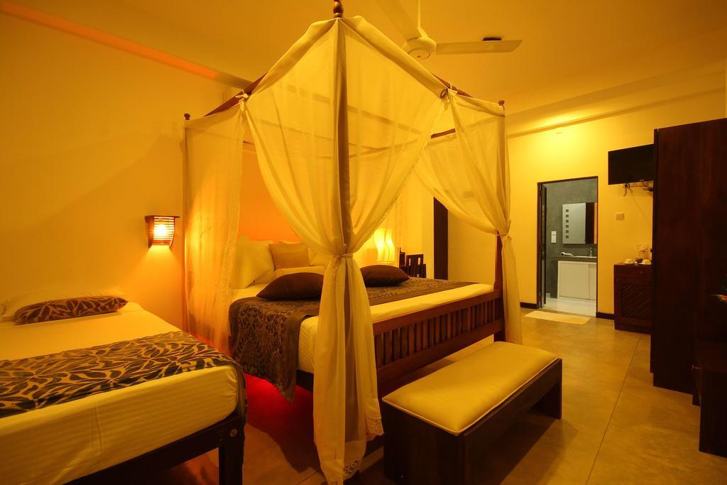 Rock Fort Beach Resort Unawatuna Pokoj fotografie