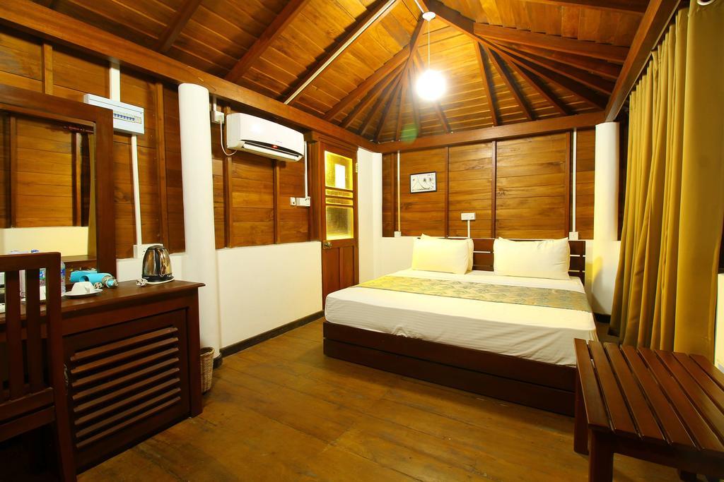 Rock Fort Beach Resort Unawatuna Exteriér fotografie