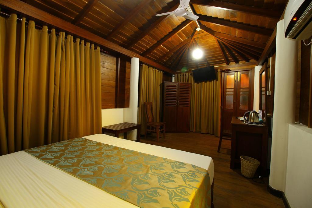 Rock Fort Beach Resort Unawatuna Exteriér fotografie