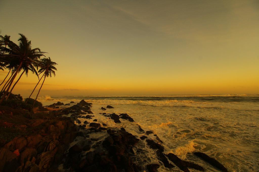 Rock Fort Beach Resort Unawatuna Exteriér fotografie